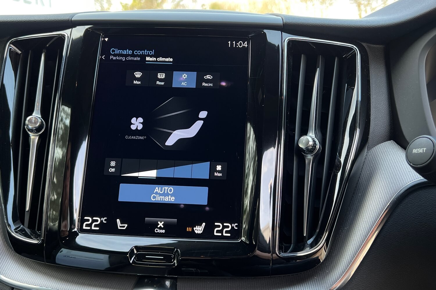 Volvo XC60 thumbnail image number 20