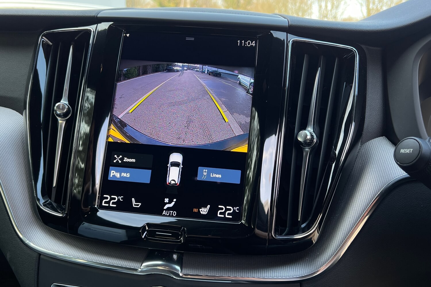 Volvo XC60 thumbnail image number 21