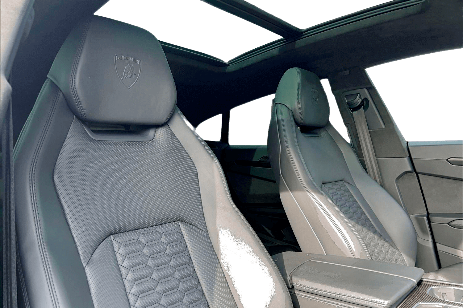 LAMBORGHINI URUS thumbnail image number 11