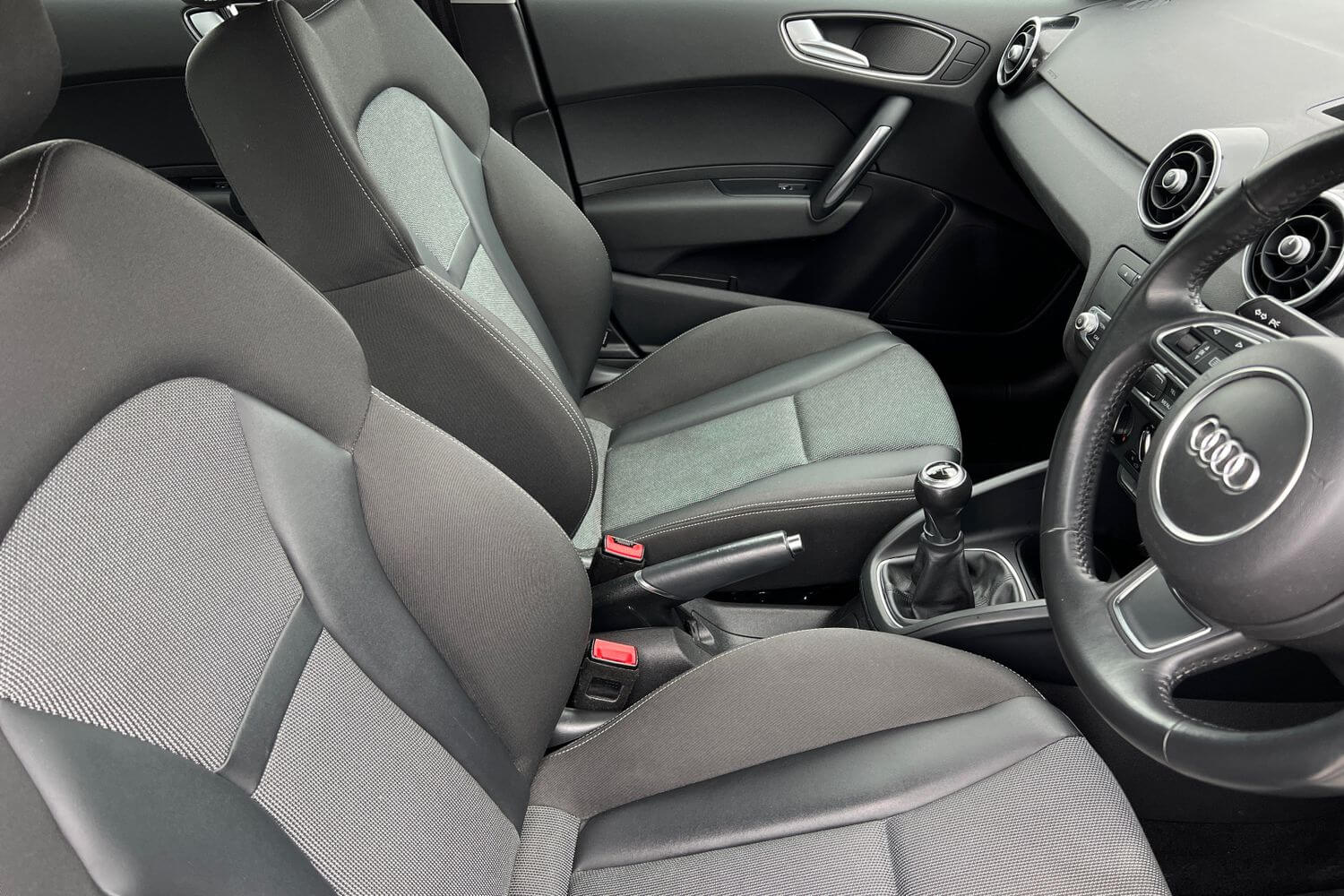 Audi A1 thumbnail image number 34