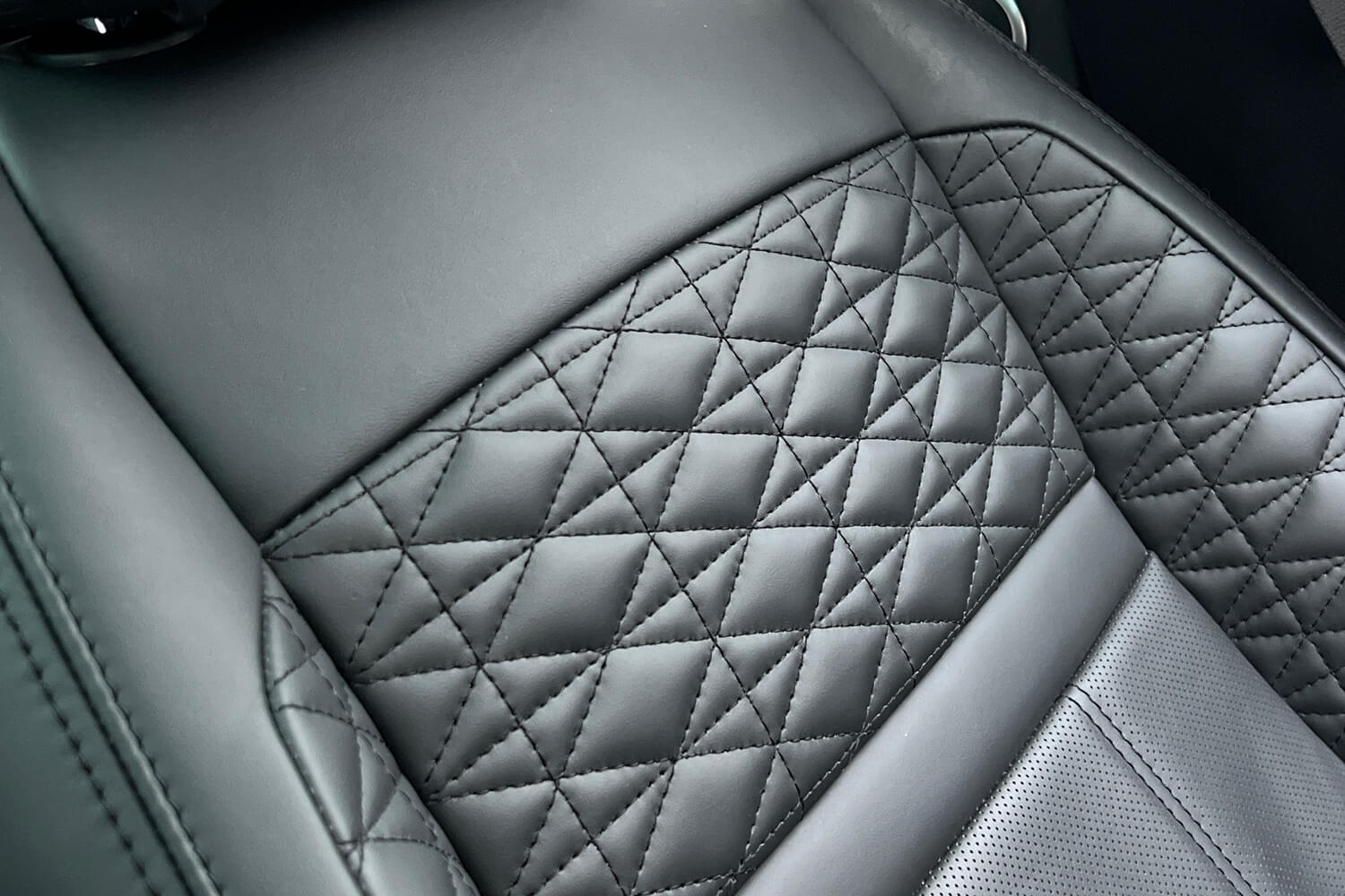 Land Rover RANGE ROVER EVOQUE thumbnail image number 33