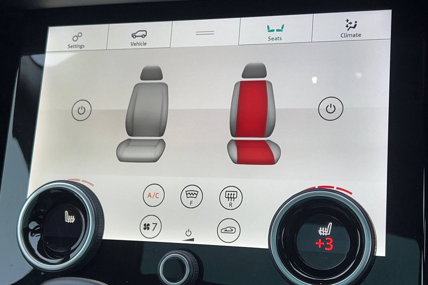 Land Rover RANGE ROVER EVOQUE thumbnail image number 37