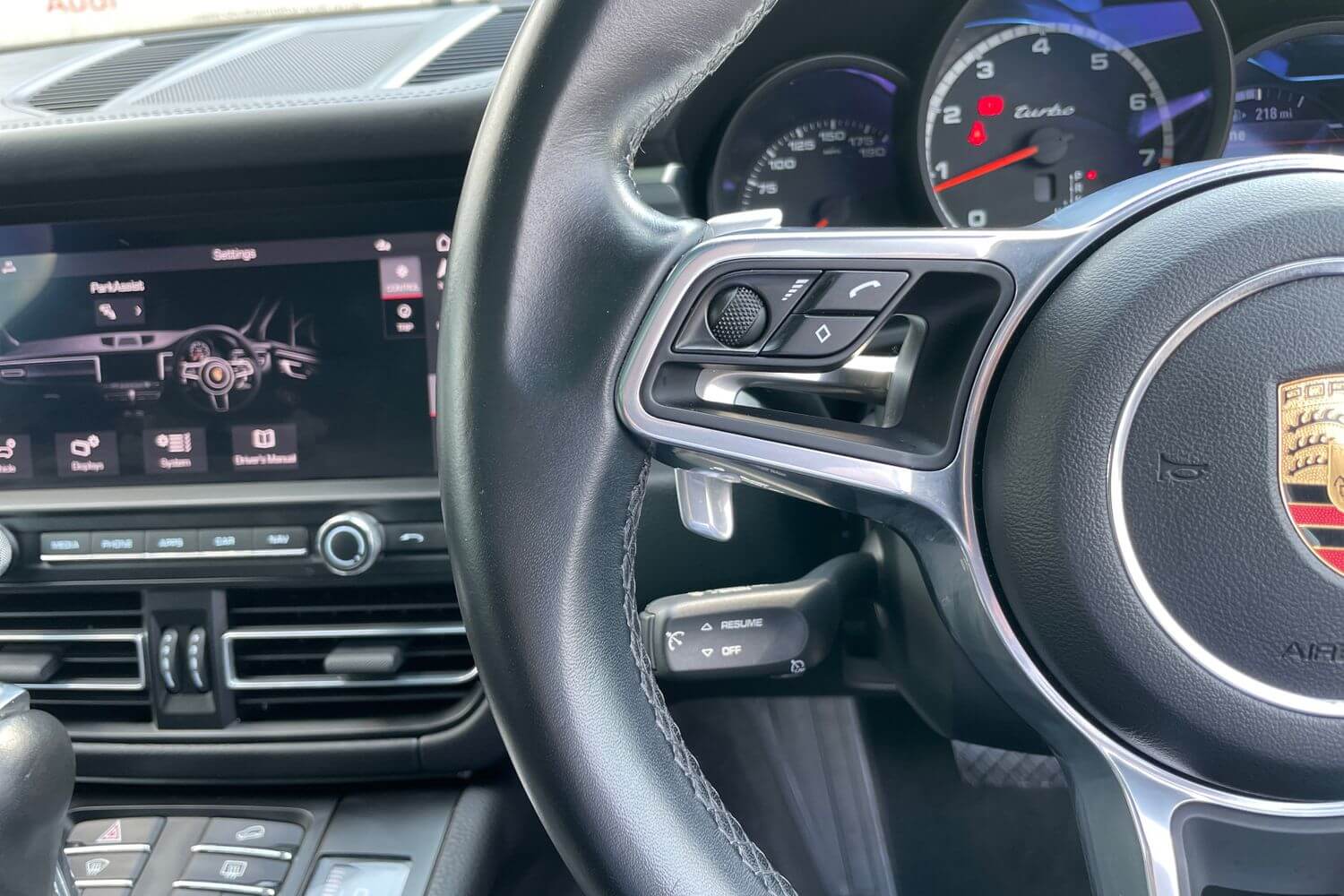 Porsche MACAN thumbnail image number 23