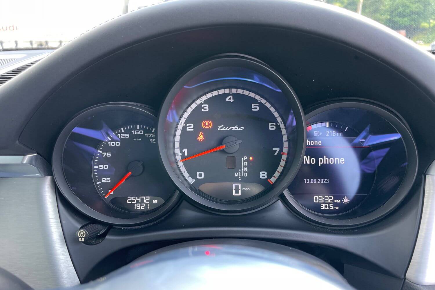 Porsche MACAN thumbnail image number 25