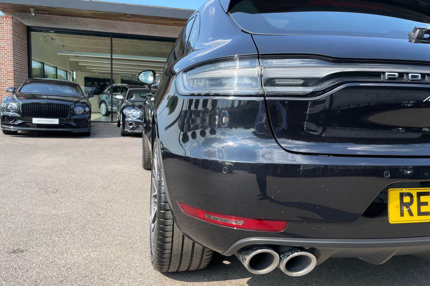 Porsche MACAN thumbnail image number 9