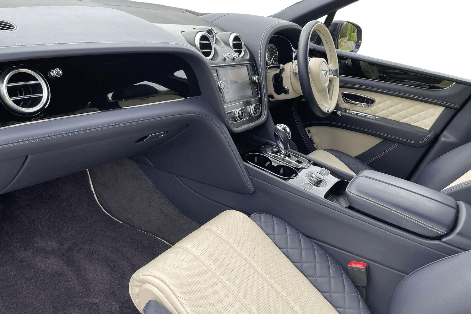 Bentley BENTAYGA thumbnail image number 11