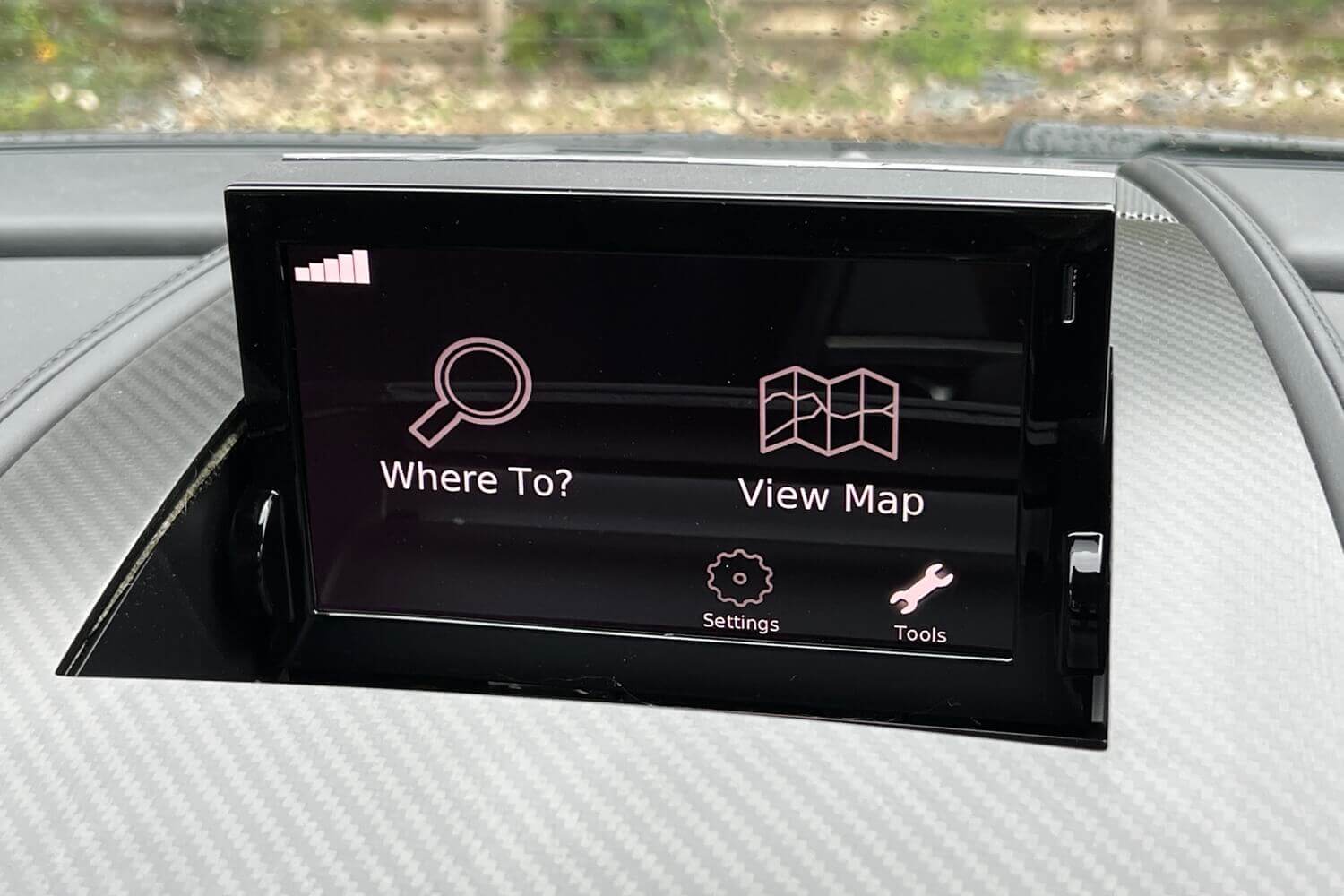 Aston Martin Vantage thumbnail image number 16