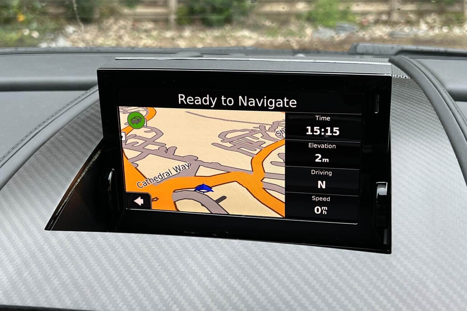 Aston Martin Vantage thumbnail image number 17