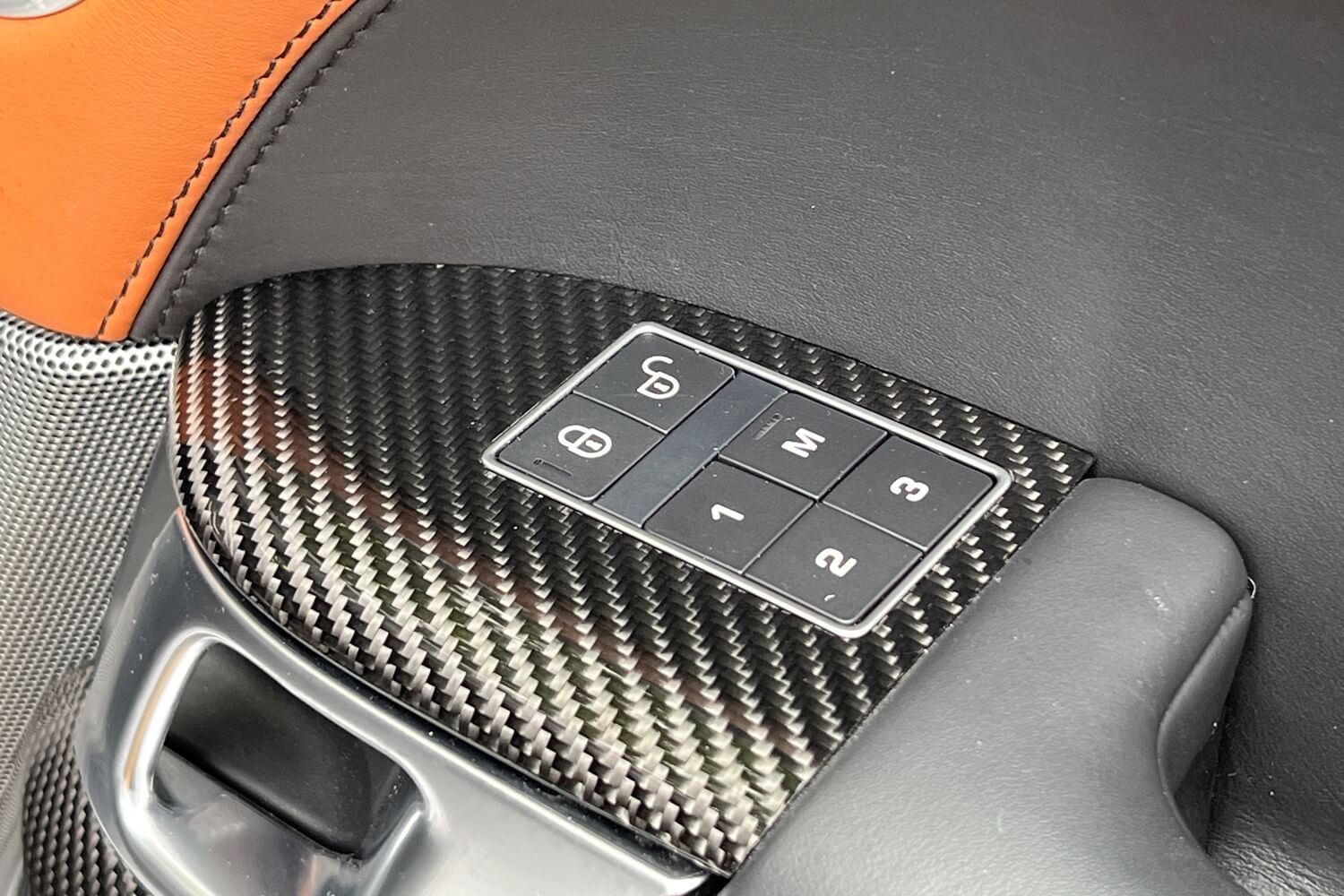 Land Rover RANGE ROVER SPORT thumbnail image number 16