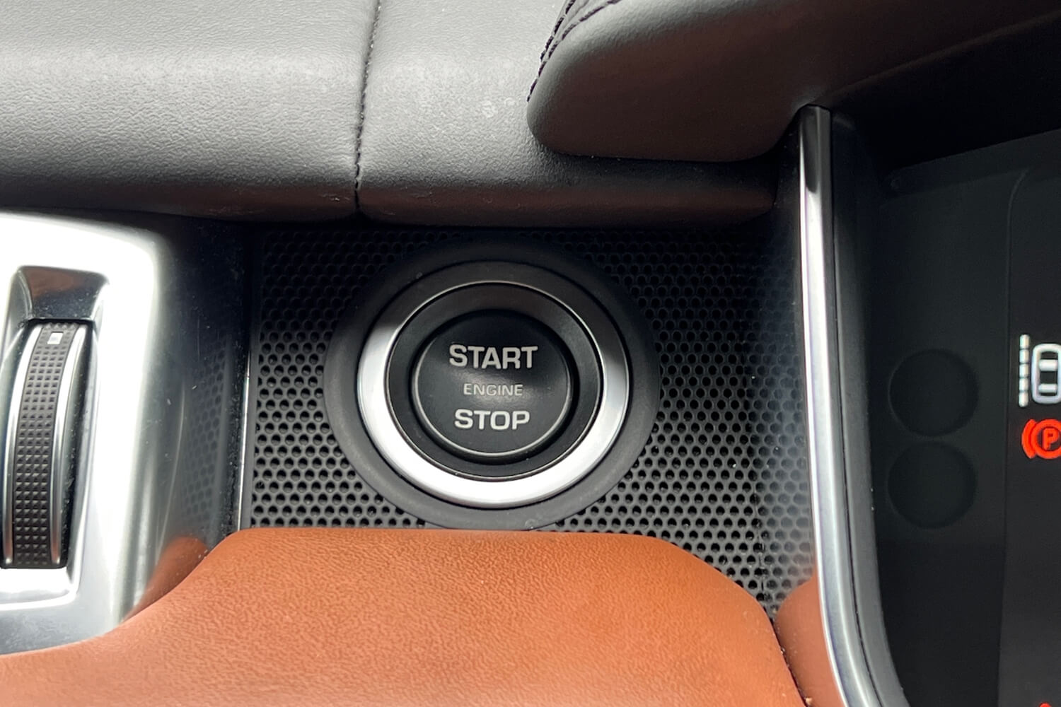 Land Rover RANGE ROVER SPORT thumbnail image number 25