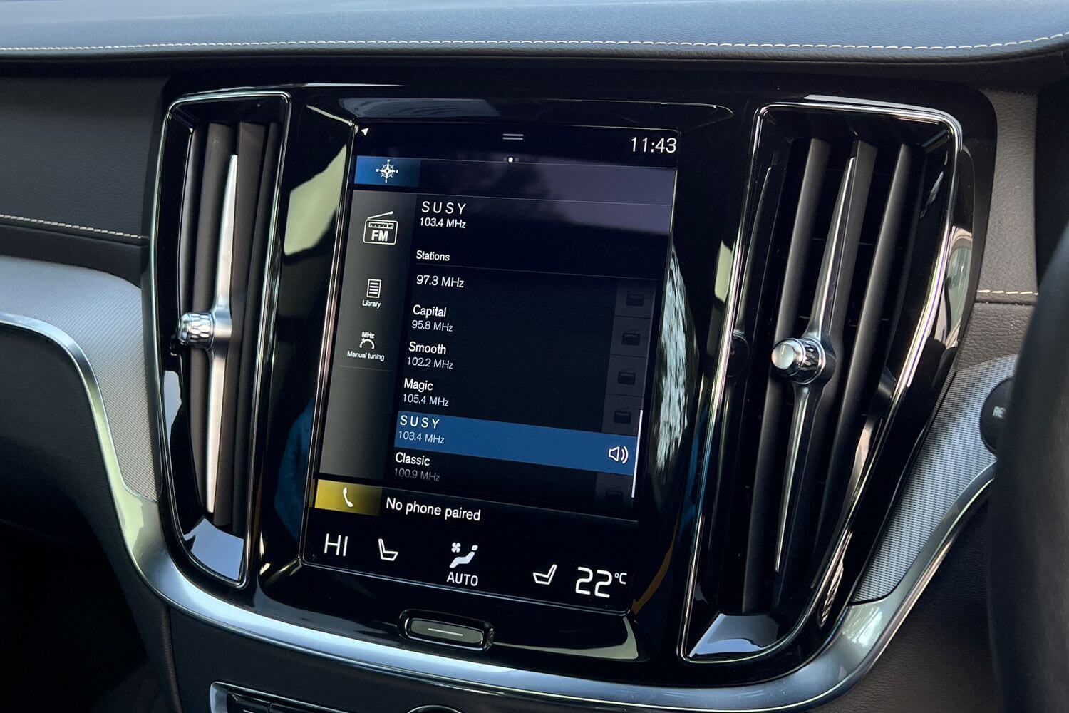 Volvo V60 thumbnail image number 17